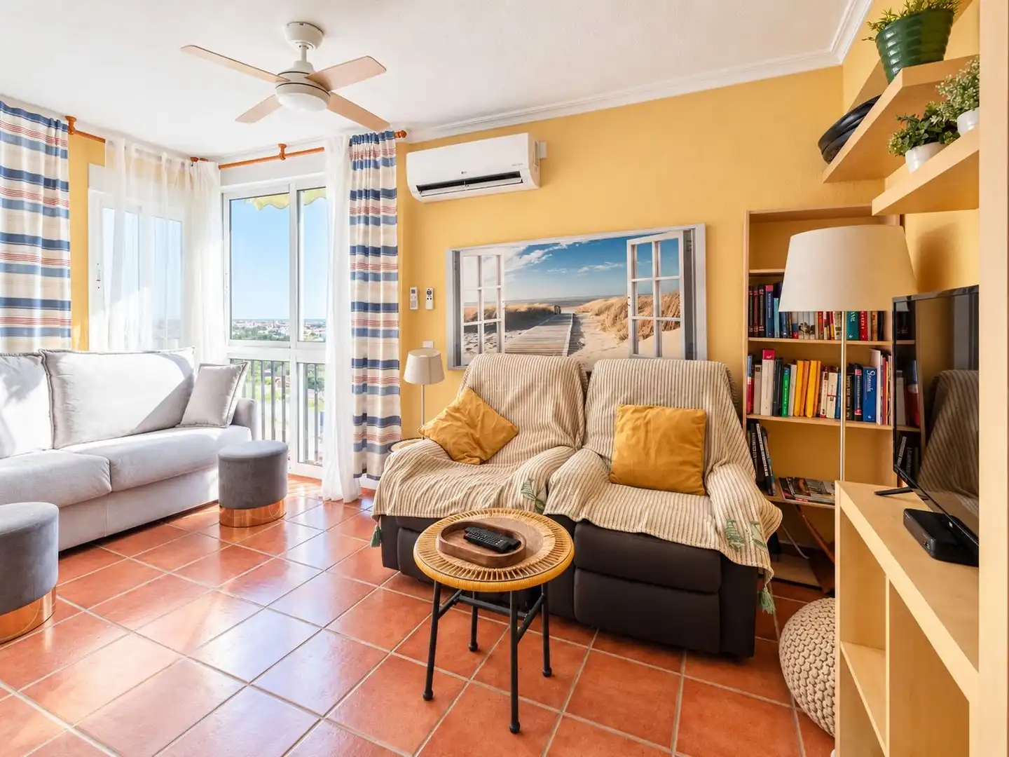 Living room of Apartments for sale in Orihuela Costa