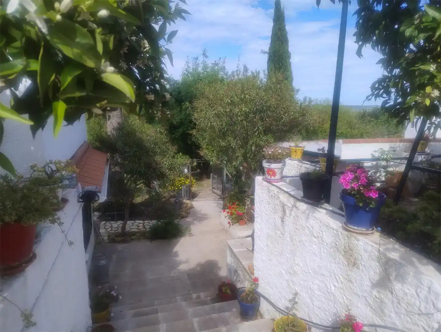 Jardí de Pis en venda en El Castillo de las Guardas amb Aire condicionat, Jardí privat i Traster