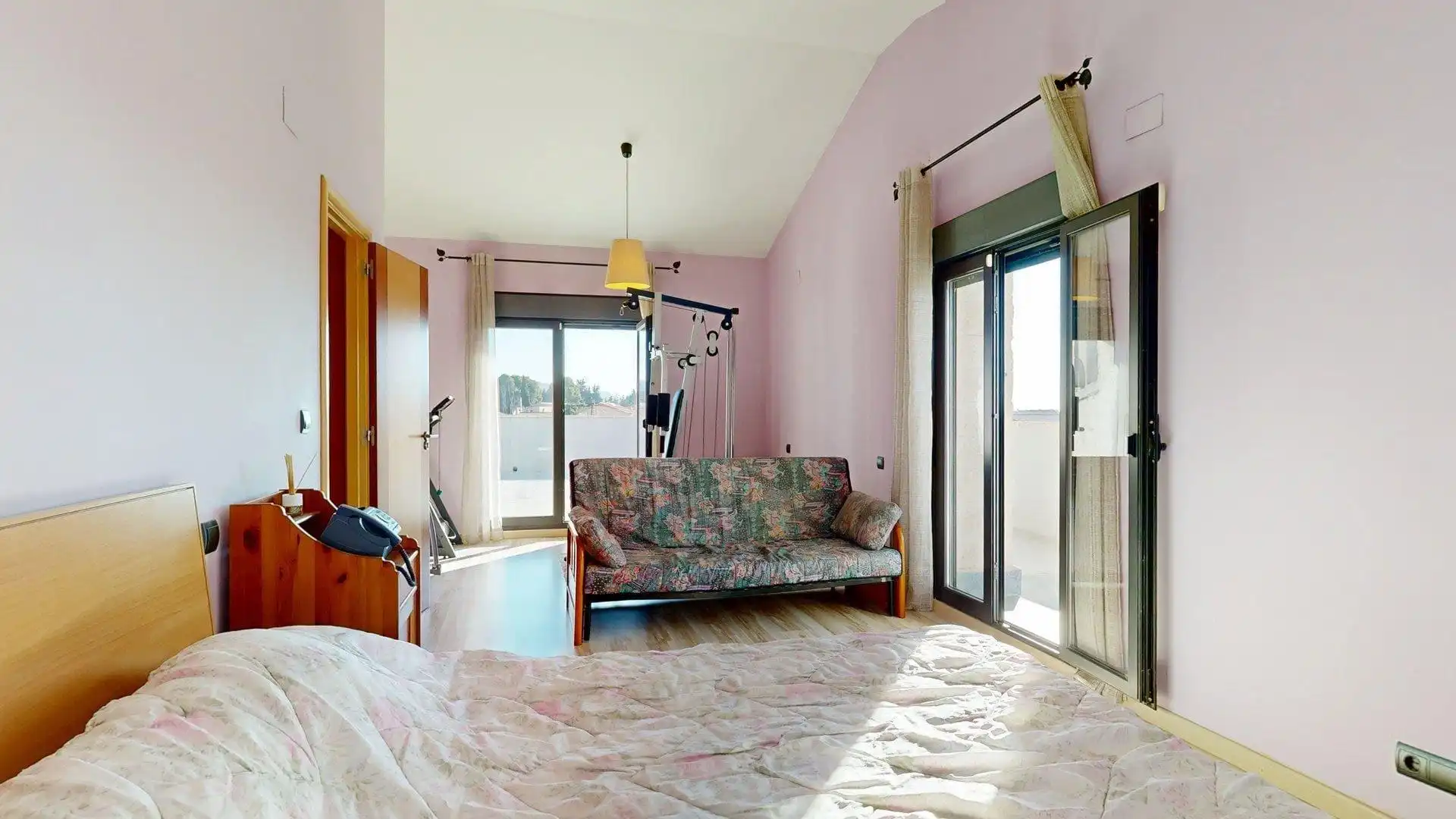 Schlafzimmer von Haus oder Chalet zum Verkauf in Nuez de Ebro mit Klimaanlage, Heizung und Privatgarten