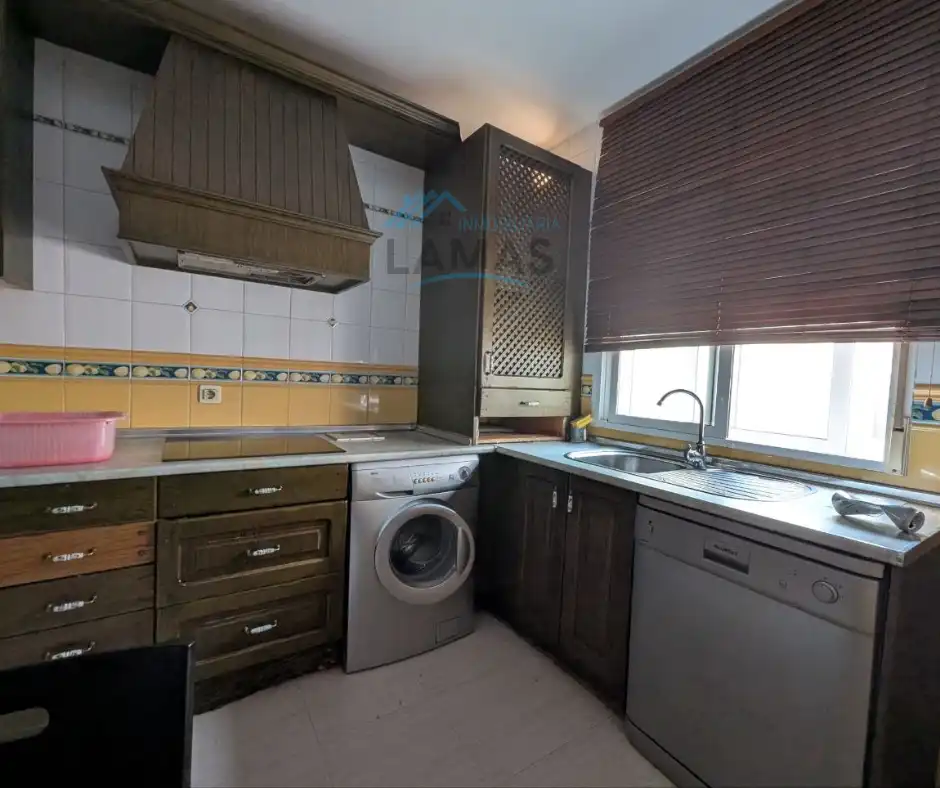 Cuina de Apartament en venda en Navalmoral de la Mata amb Traster, Forn i Microones