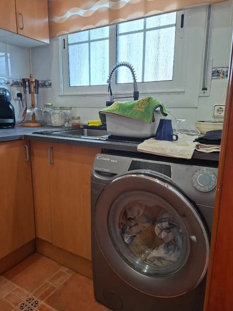 Cocina de Apartamento de alquiler en Pineda de Mar con Aire acondicionado, Amueblado y Horno