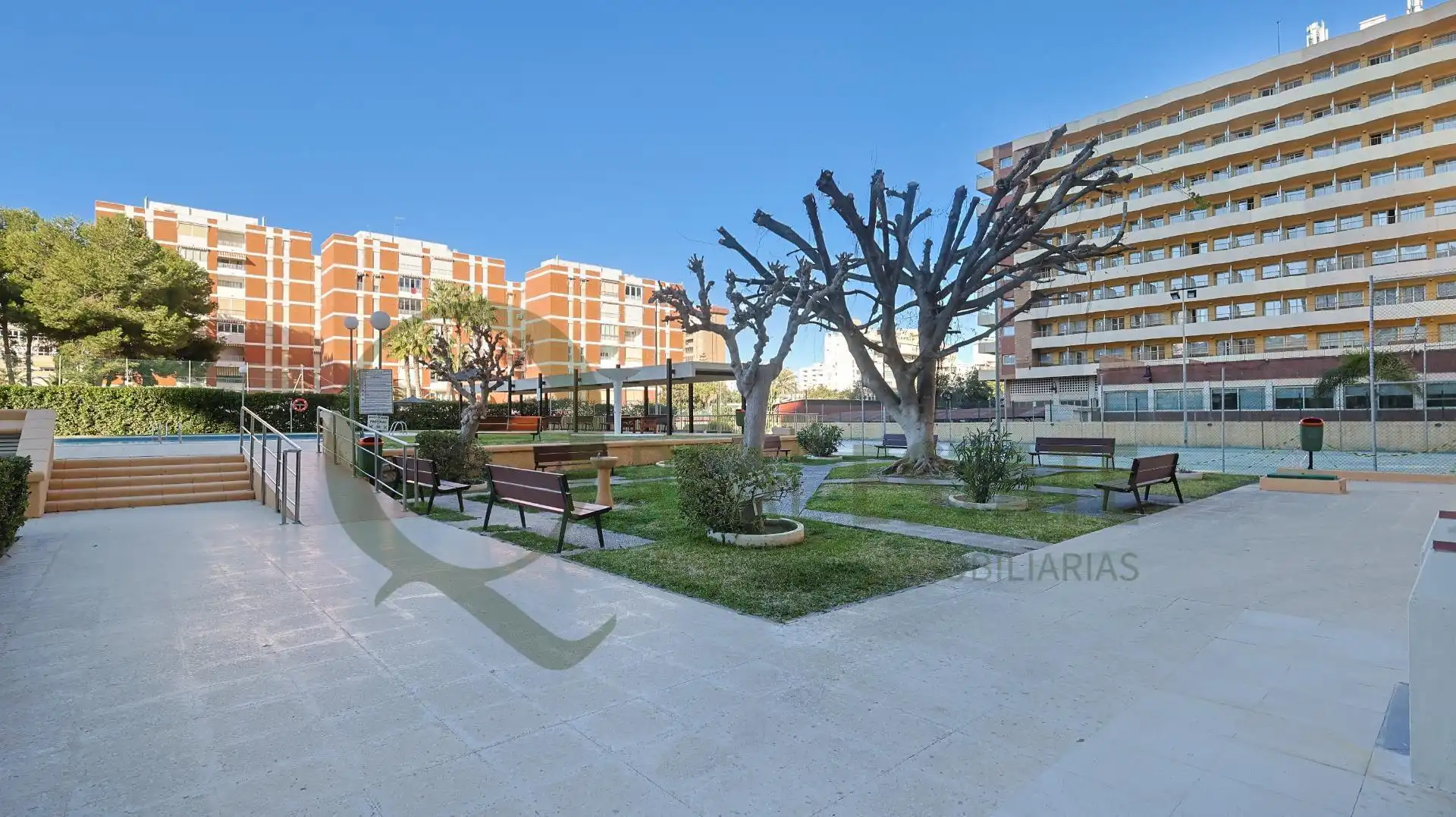 Terrasse von Wohnung zum Verkauf in Alicante / Alacant mit Heizung, Privatgarten und Terrasse