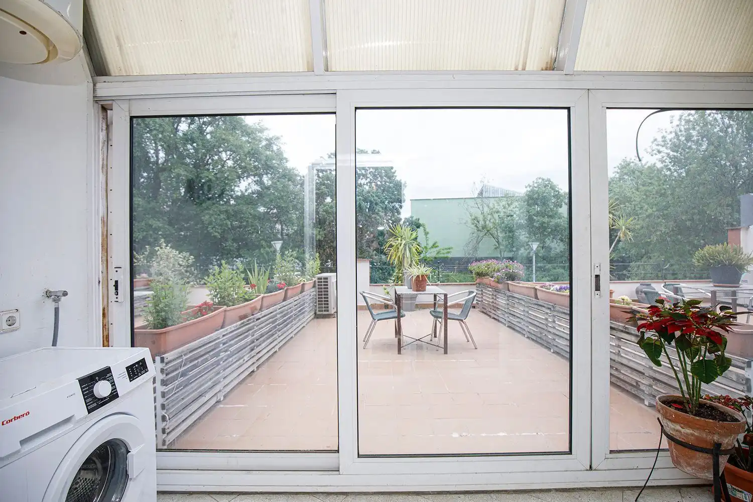Terrace of Flat for rent in Girona  with Air Conditioner and Terrace