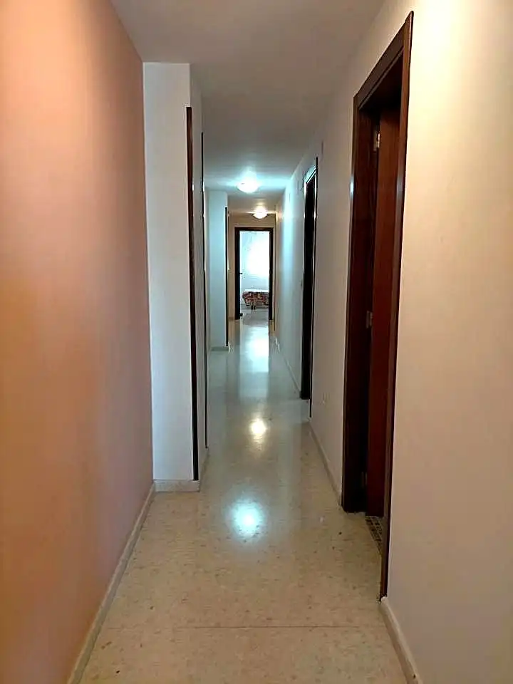 Wohnung zum Verkauf in Oliva mit Abstellraum und Möbliert