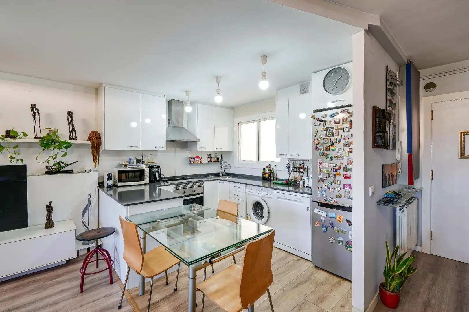Cuina de Pis en venda en Barcelona amb Aire condicionat, Parquet i Terrassa