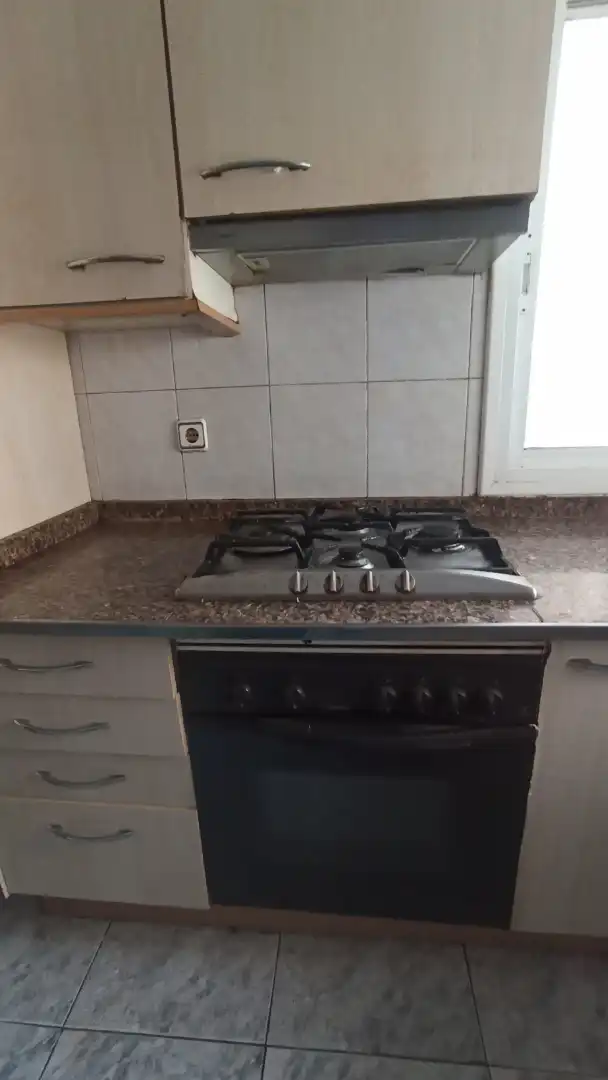 Cocina de Piso en venta en Lleida con Calefacción, Amueblado y Horno