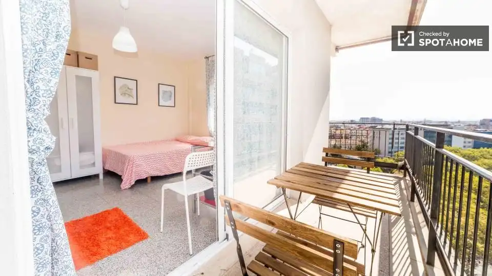 Habitación en Ciutat Universitària