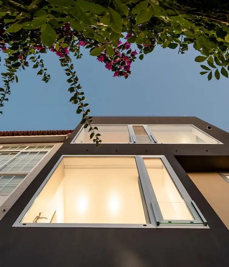 Vista exterior de Casa o xalet en venda en O Grove   amb Calefacció i Terrassa