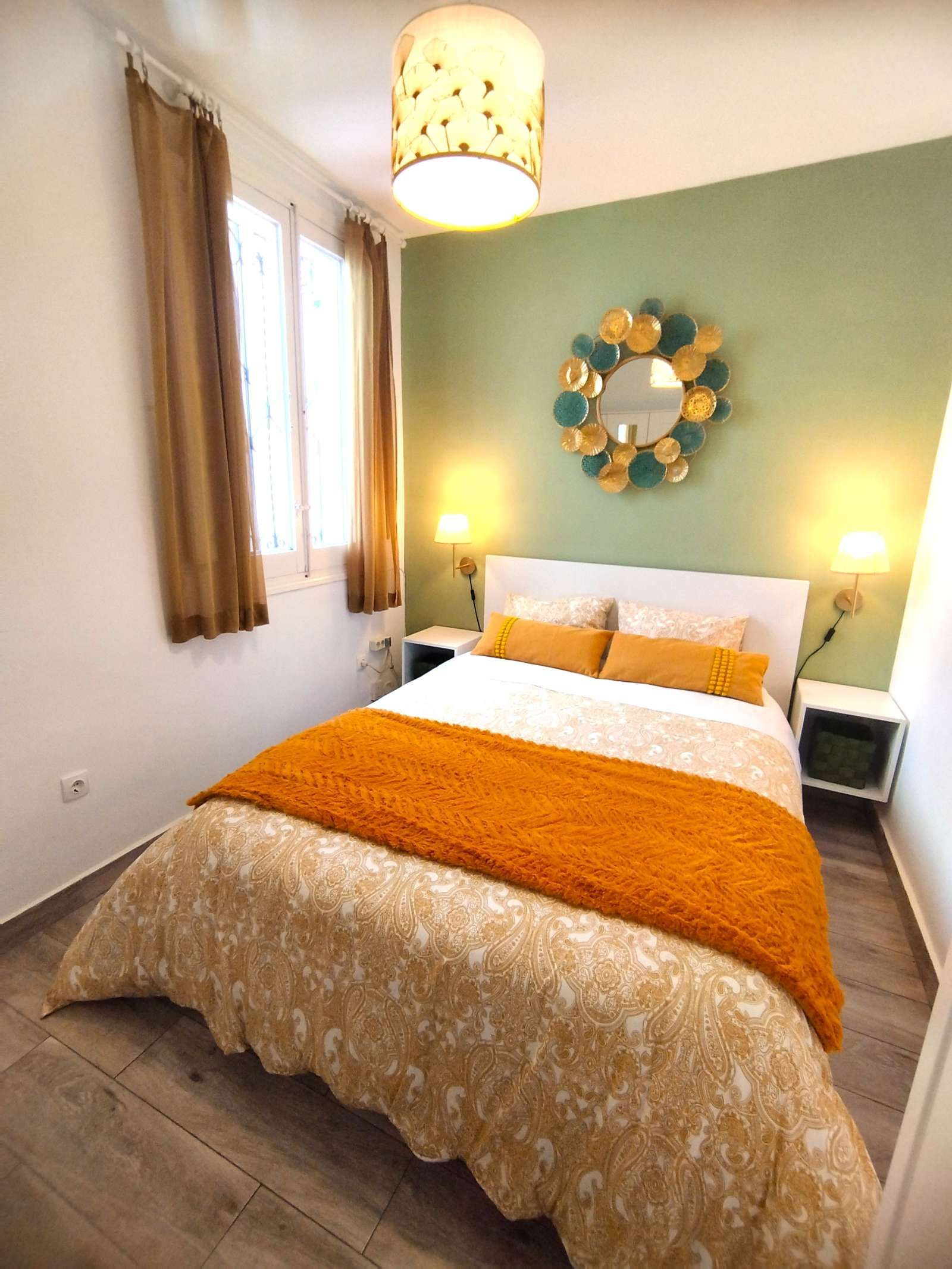 Bedroom of Study for share in  Madrid Capital  with Air Conditioner, Heating and Terrace