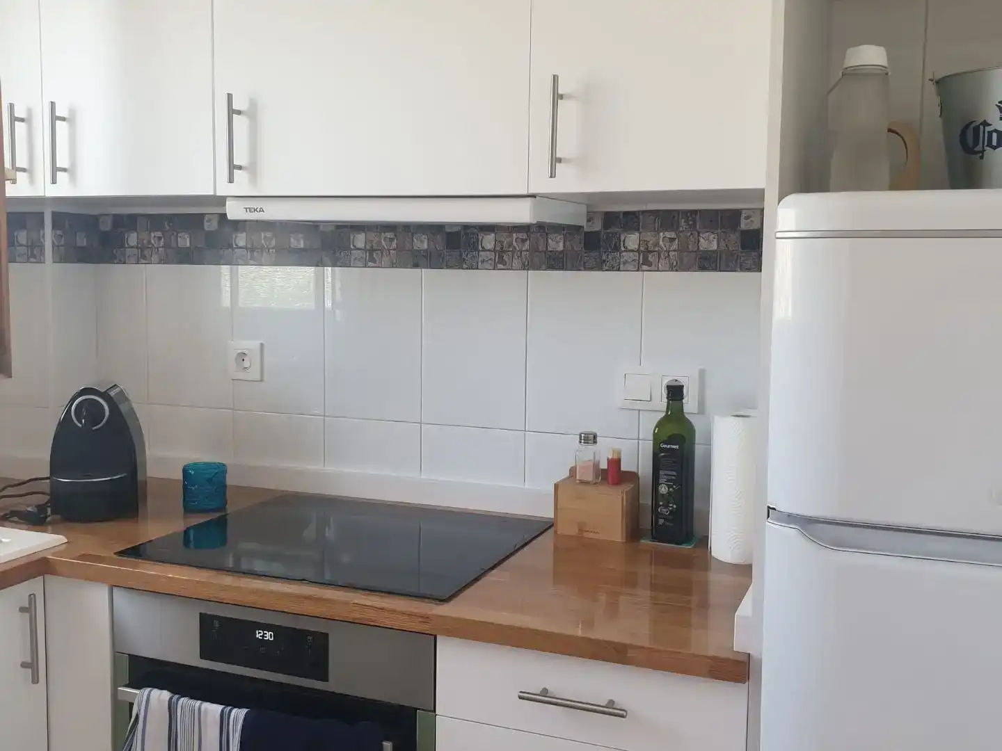 Cuina de Dúplex de lloguer en Dénia amb Piscina i Moblat