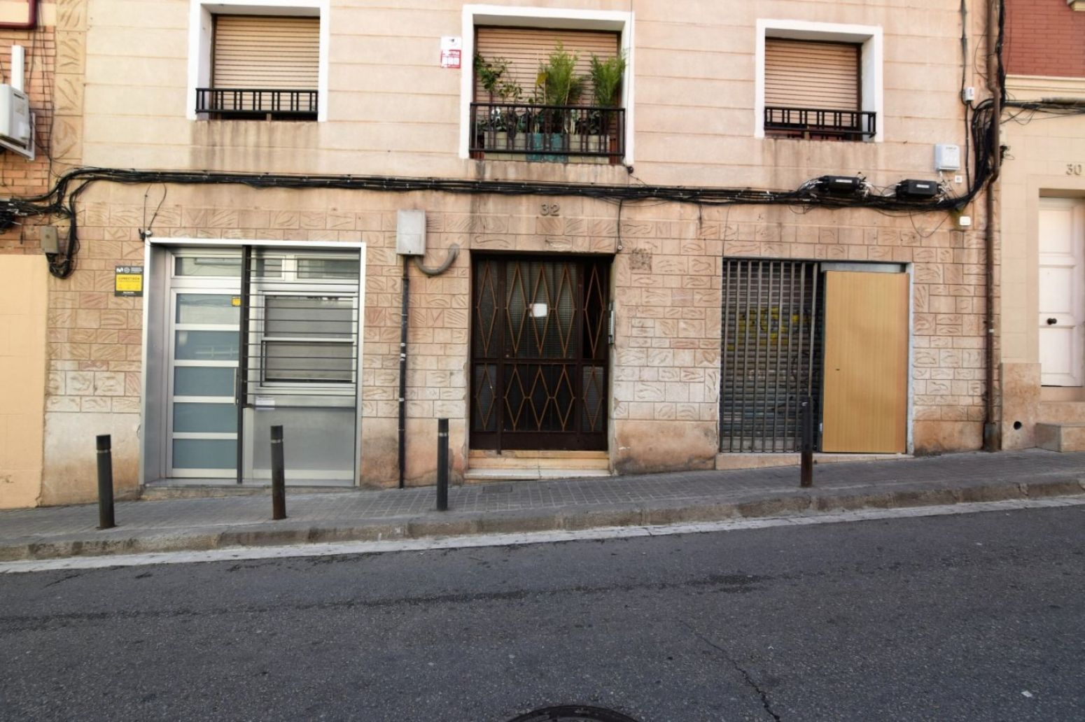 Exterior view of Premises for sale in  Barcelona Capital