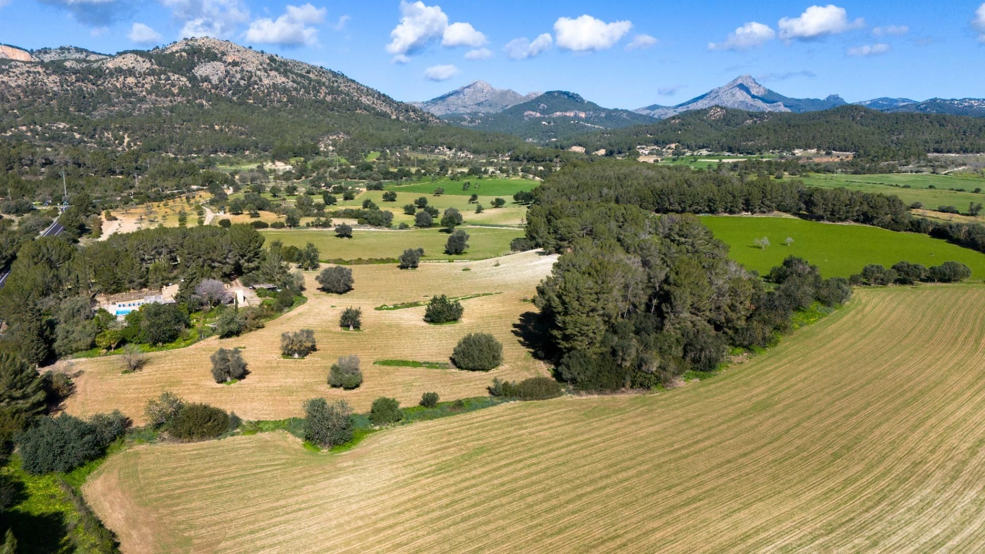 Country house zum Verkauf in Calvià mit Privatgarten, Abstellraum und Schwimmbad
