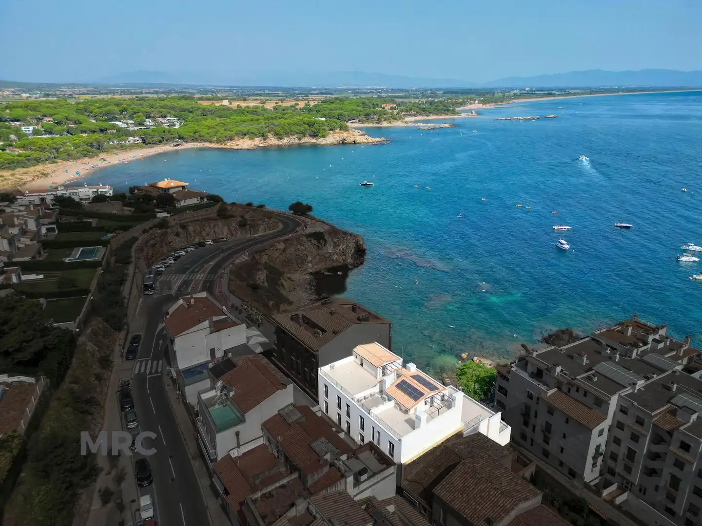Vista exterior de Pis en venda en L'Escala amb Aire condicionat i Terrassa