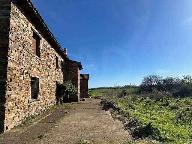 Houses for sale in Destriana  with Heating