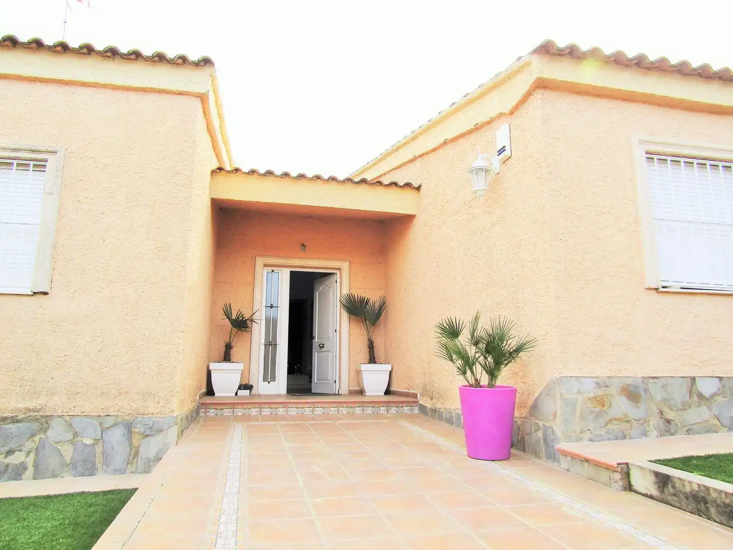 Casa o chalet de alquiler en San Antonio de Benagéber con Aire acondicionado, Calefacción y Jardín privado