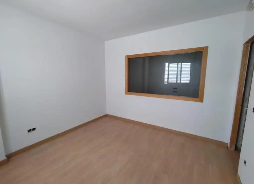 Local en venta en Caudete