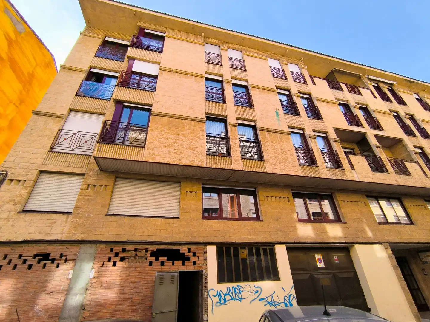 Vista exterior de Local en venda en Palencia