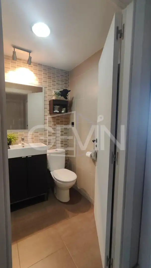 Baño de Piso en venta en Santa Perpètua de Mogoda con Calefacción, Trastero y Balcón