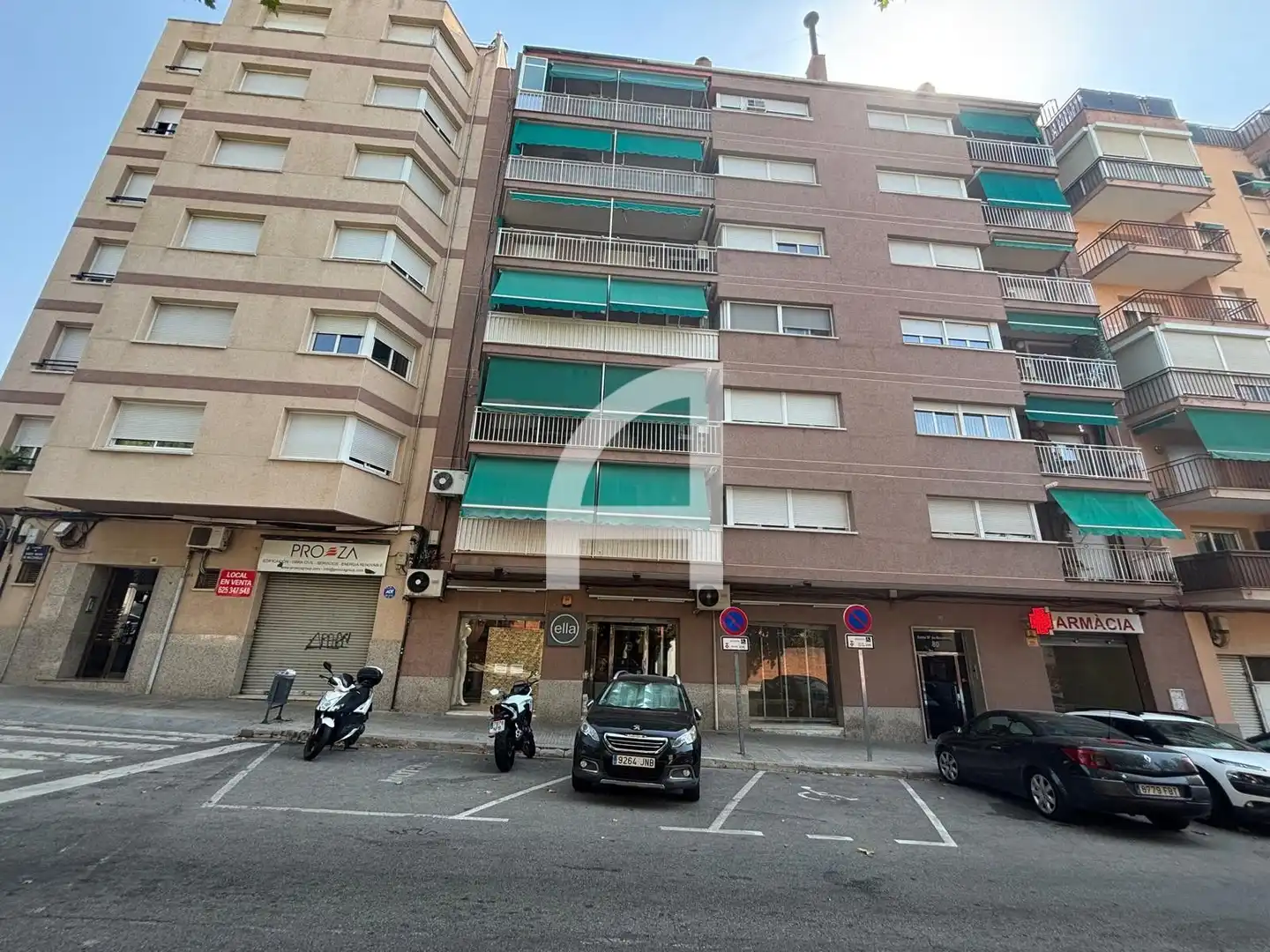 Vista exterior de Local de alquiler en Ponent