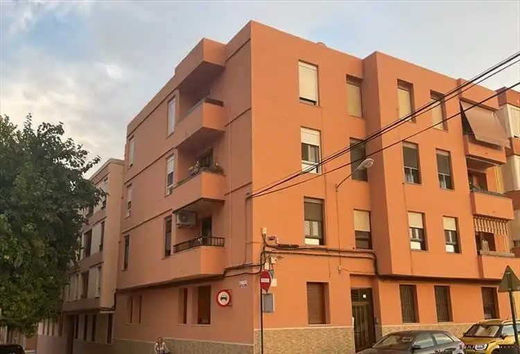 Vista exterior de Piso en venta en Ontinyent