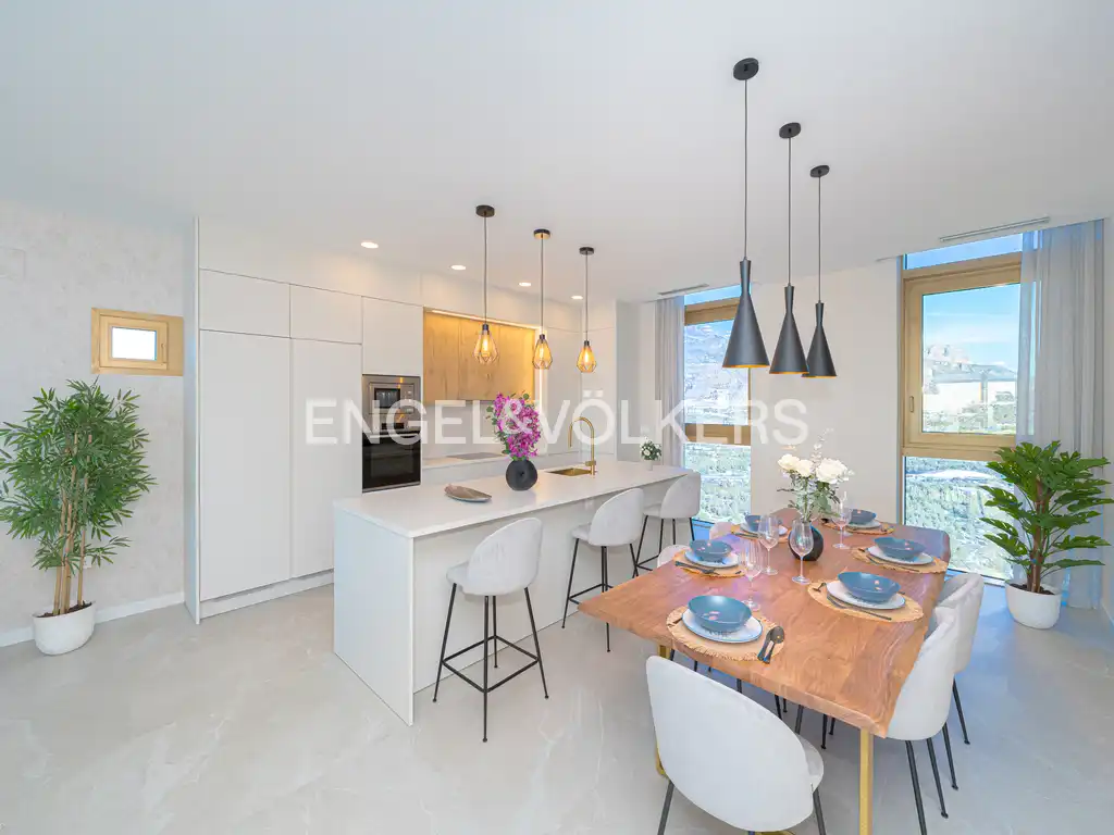 Kitchen of Flat for sale in Benidorm  with Air Conditioner, Terrace and Jacuzzi