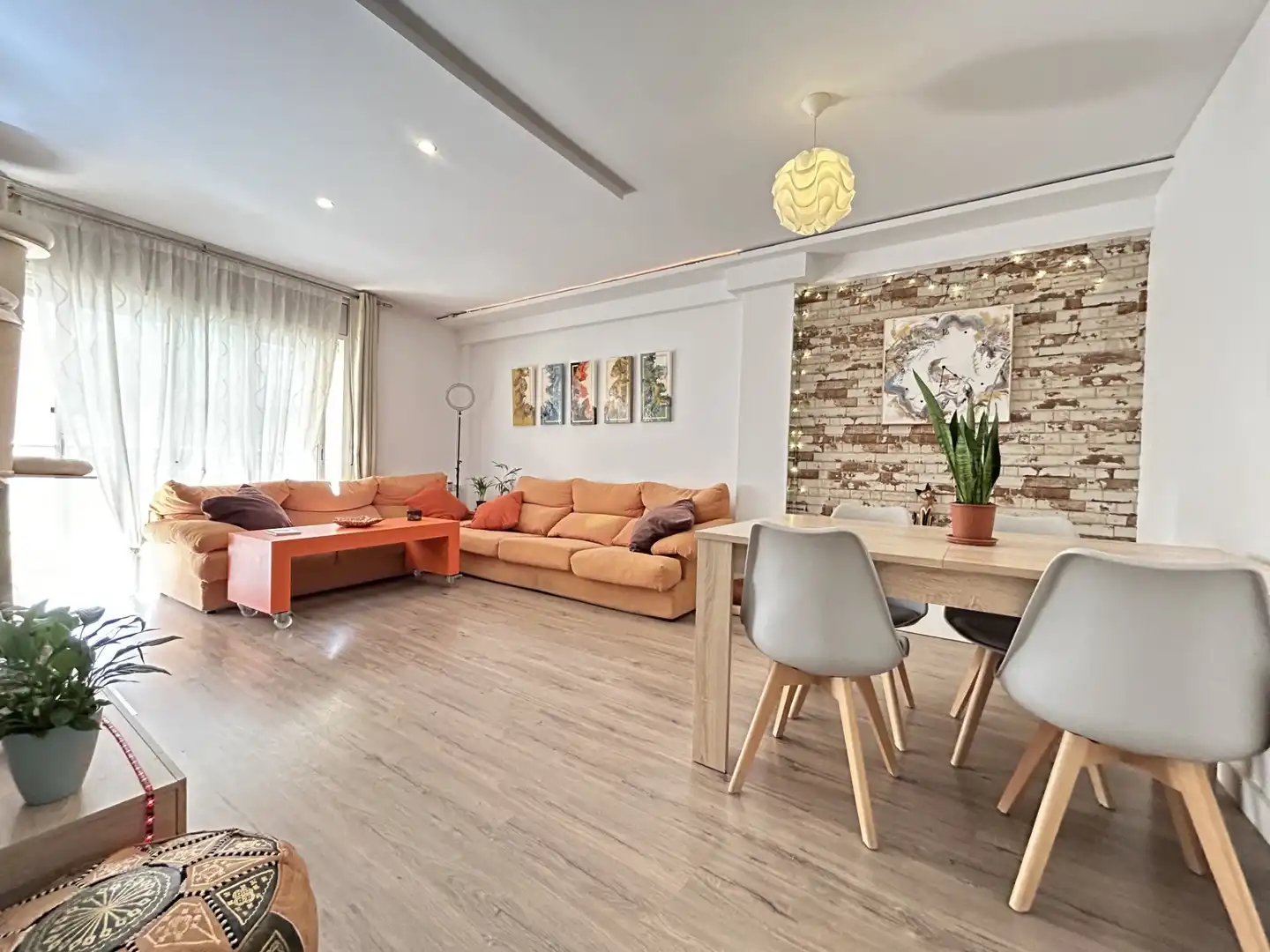 Wohnzimmer von Wohnung zum Verkauf in El Vendrell mit Heizung, Privatgarten und Parkett