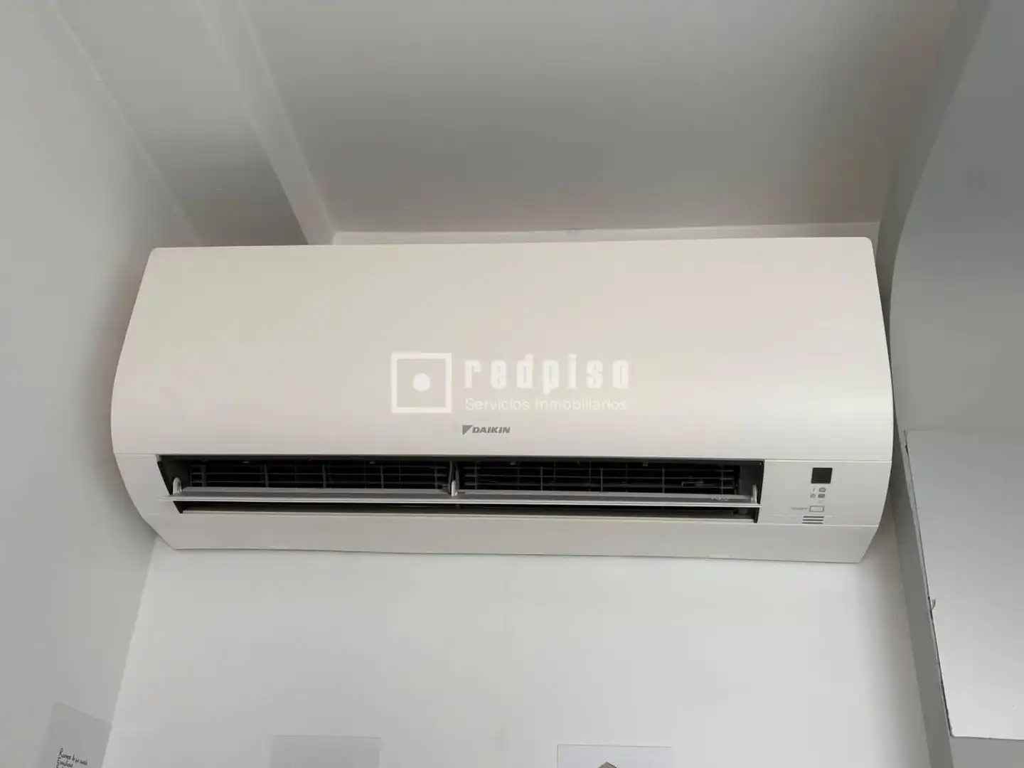 Study for rent in Madrid  with Air Conditioner, Heating and Terrace