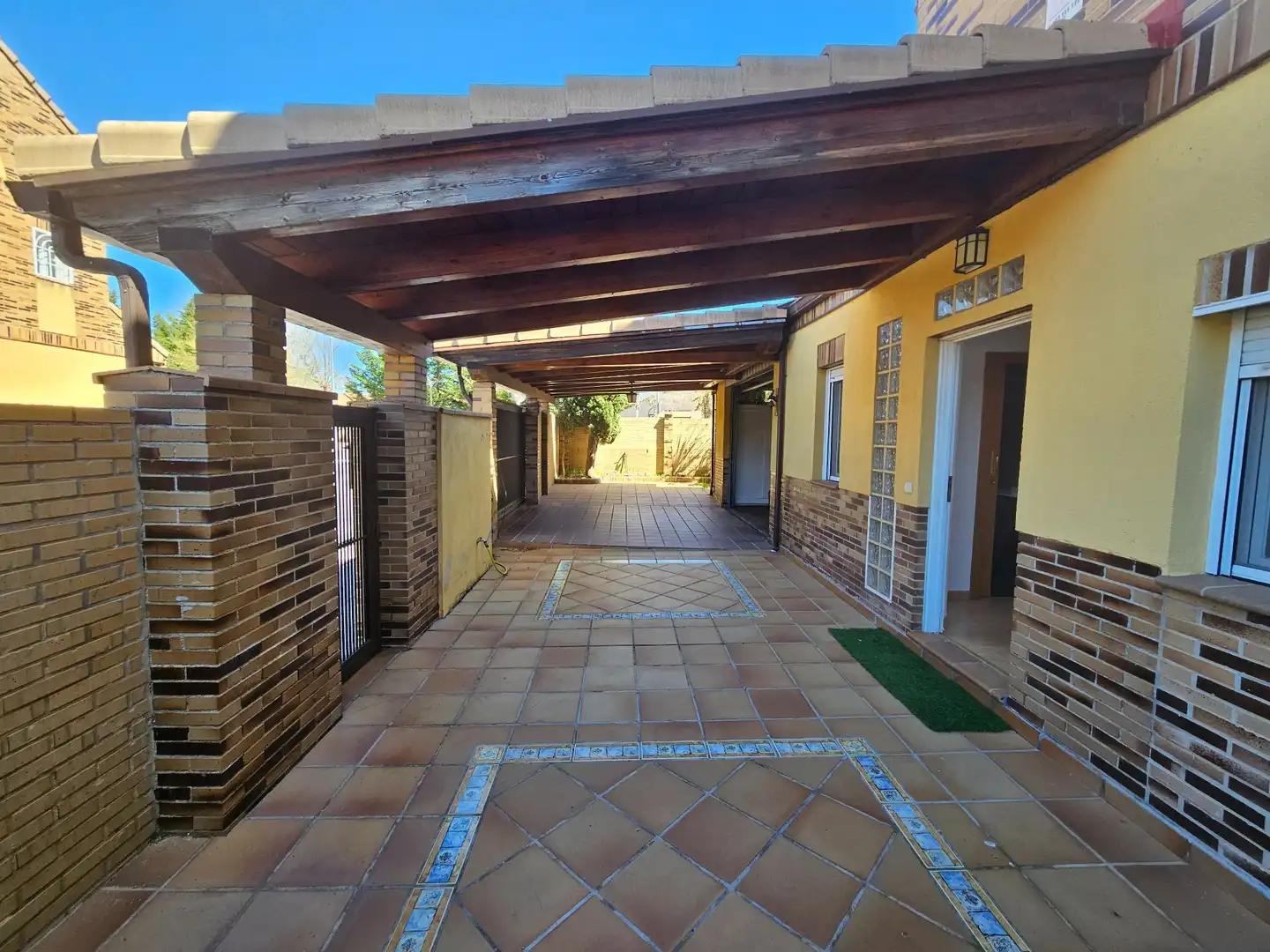 Terrace of Houses for rent in Valdemorillo  with Air Conditioner, Heating and Private garden