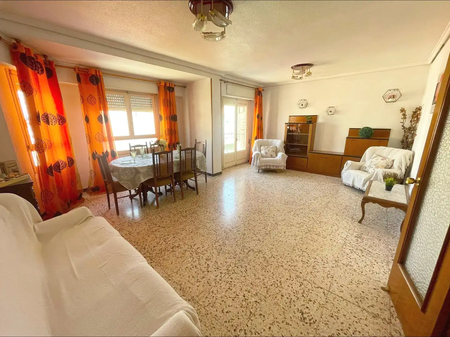 Sala de estar de Piso en venta en Elche / Elx con Amueblado y Balcón