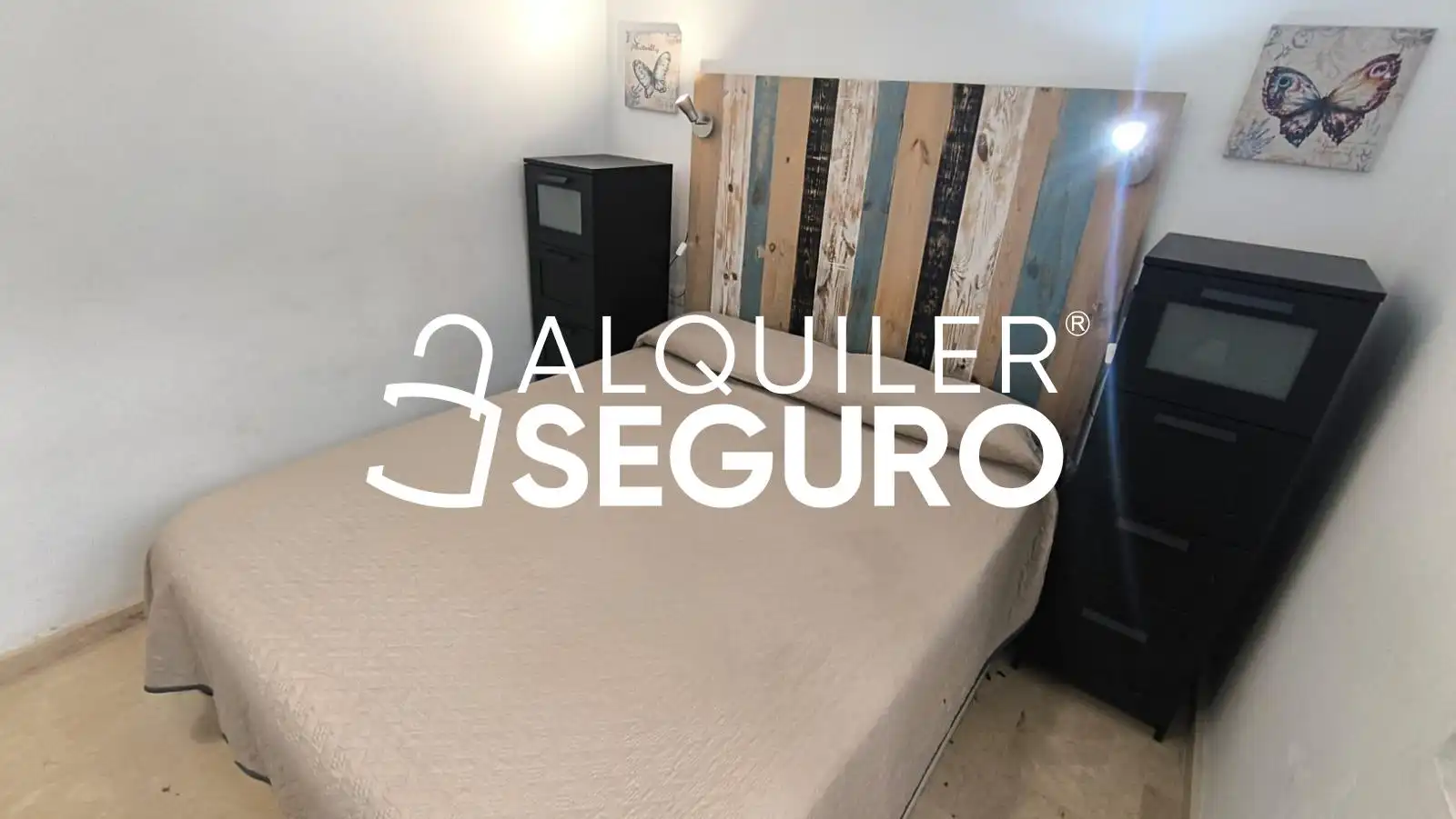 Habitación de Piso de alquiler en Sevilla con Aire acondicionado y Amueblado