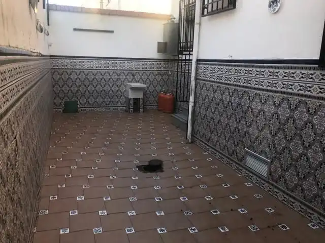 Dúplex listo para entrar a vivir con cochera. La vivienda se distribuye en dos plantas; la primera se compone de porche delantero,, imatge 5