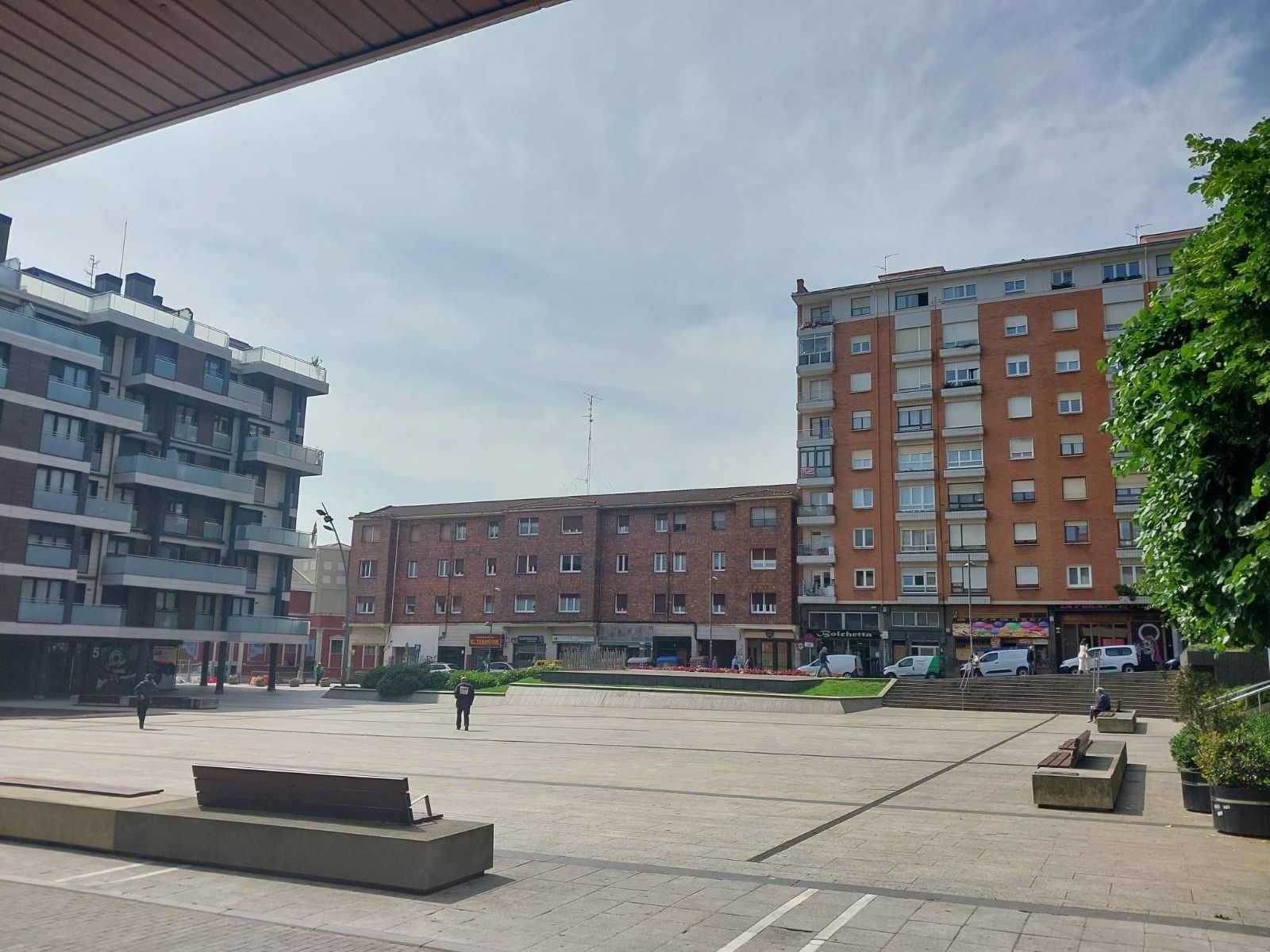 Exterior view of Flat for sale in Basauri   with Heating, Terrace and Storage room