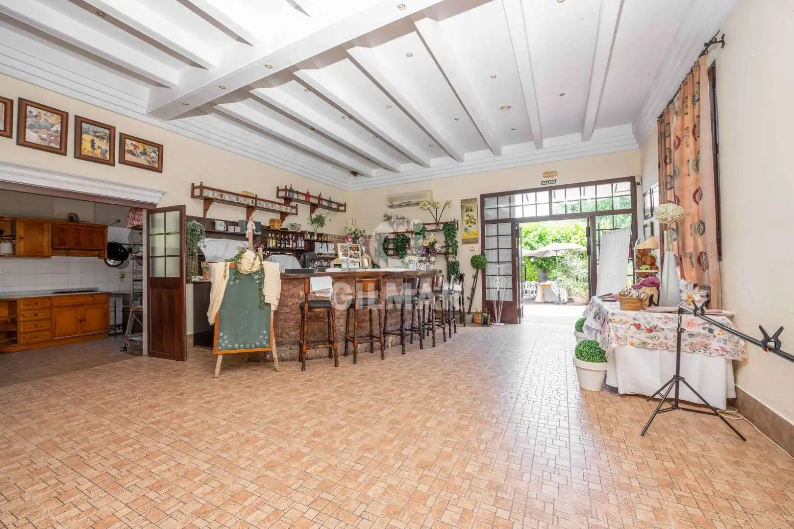 Houses for sale in Villamartín  with Heating, Private garden and Swimming Pool