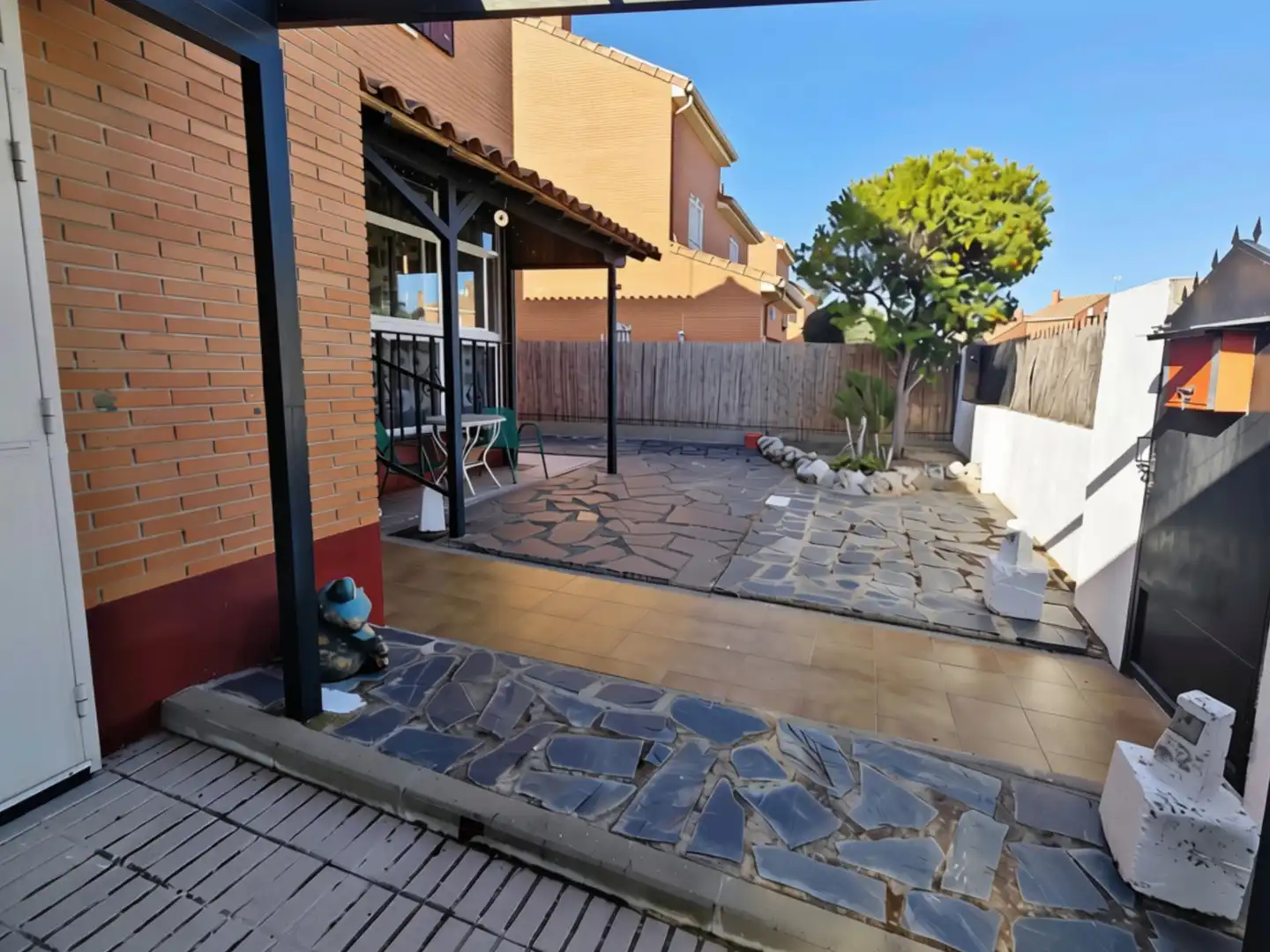 Detached house with pool for sale in Moraleja de Enmedio, imagen 2
