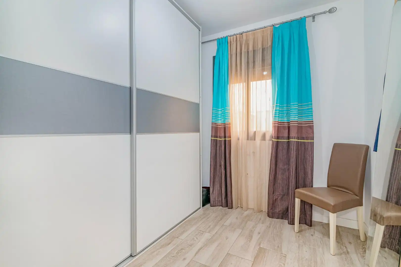 Dormitori de Pis en venda en Albolote amb Jardí privat, Terrassa i Moblat