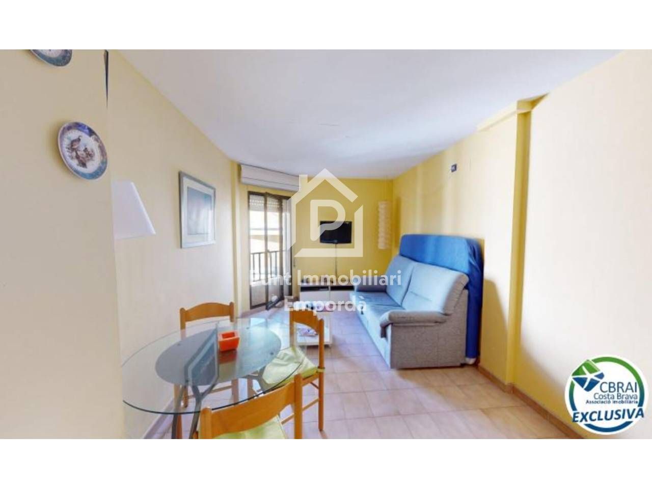 Vista exterior de Estudi en venda en Roses amb Aire condicionat i Moblat