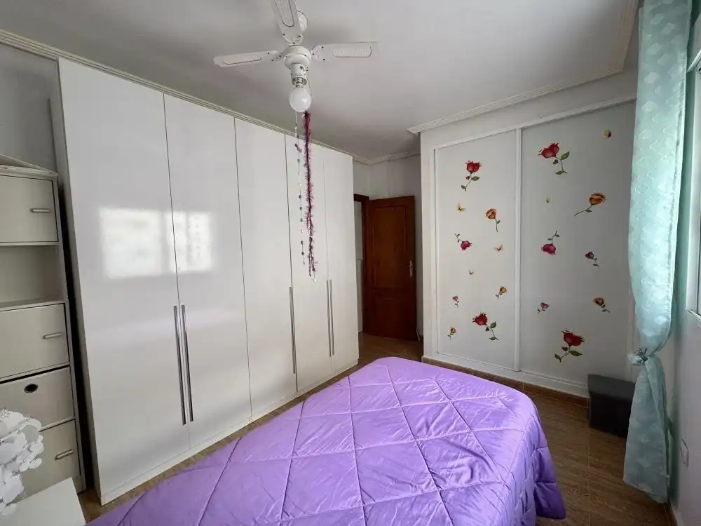 Dormitori de Apartament en venda en Orihuela amb Jardí privat, Terrassa i Balcó