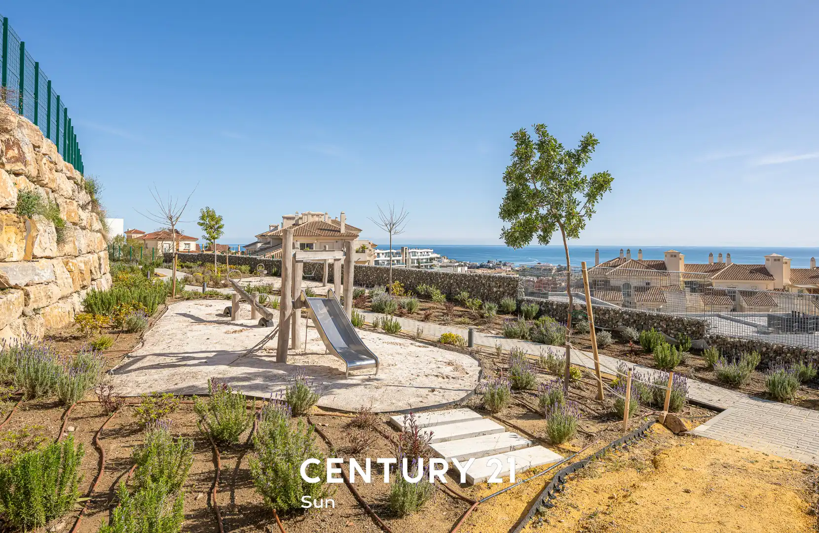 Vista exterior de Casa adosada en venta en Mijas con Aire acondicionado, Calefacción y Jardín privado