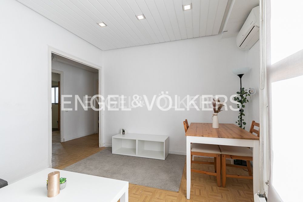 Living room of Flat to rent in  Valencia Capital  with Air Conditioner, Heating and Terrace