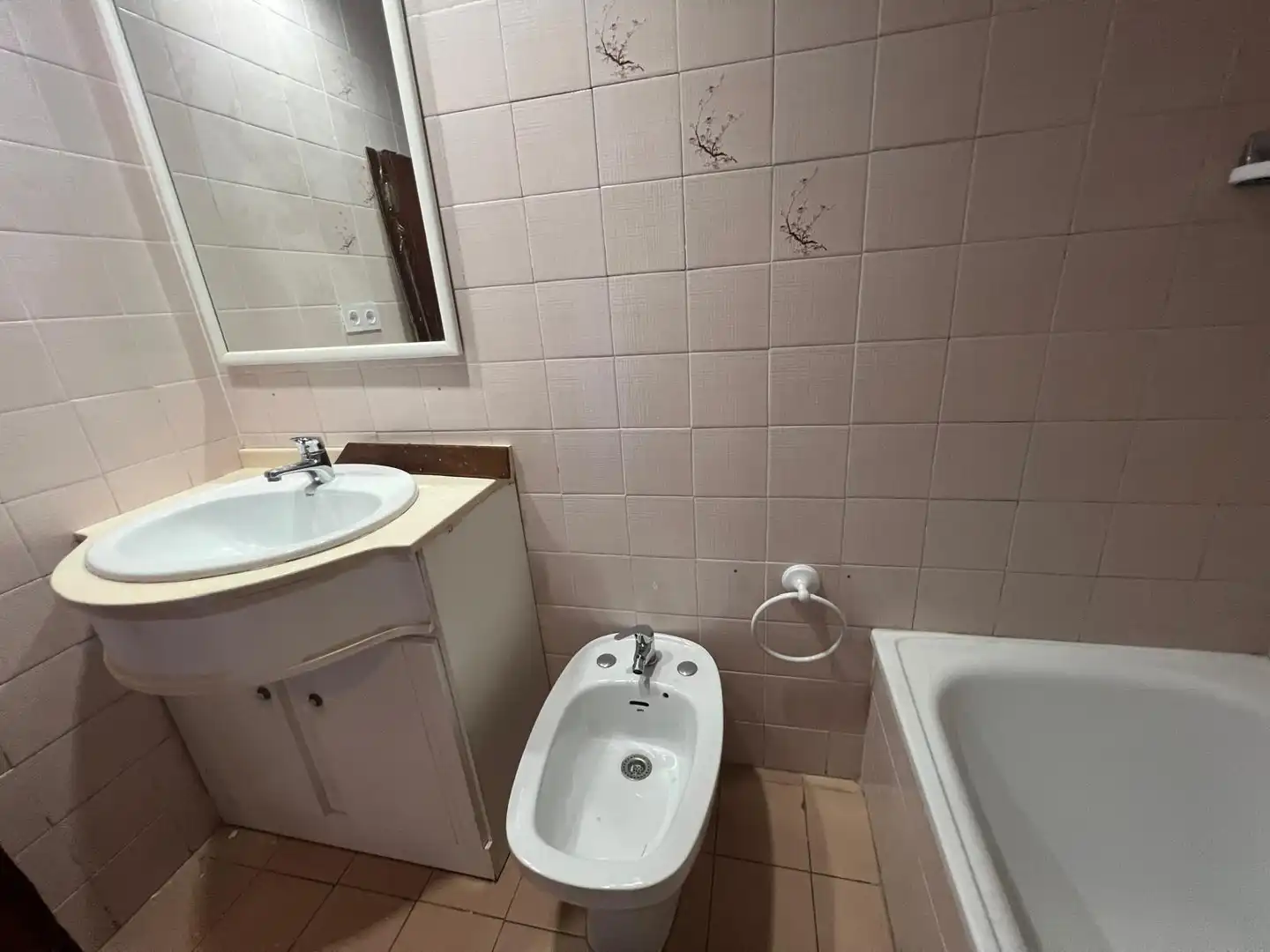 Bathroom of Flat for rent in Valencia  with Private garden, Terrace and Furnished