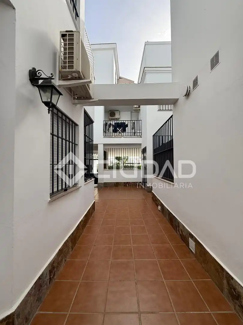 Ground floor for sale in Chipiona  with Air Conditioner