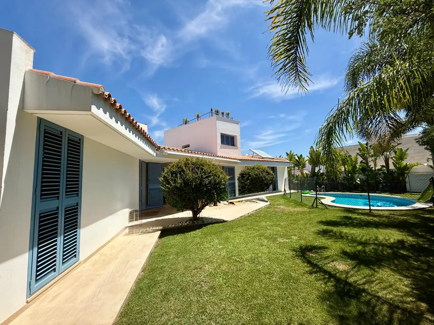 Detached house for sale in Conil, imagen 3