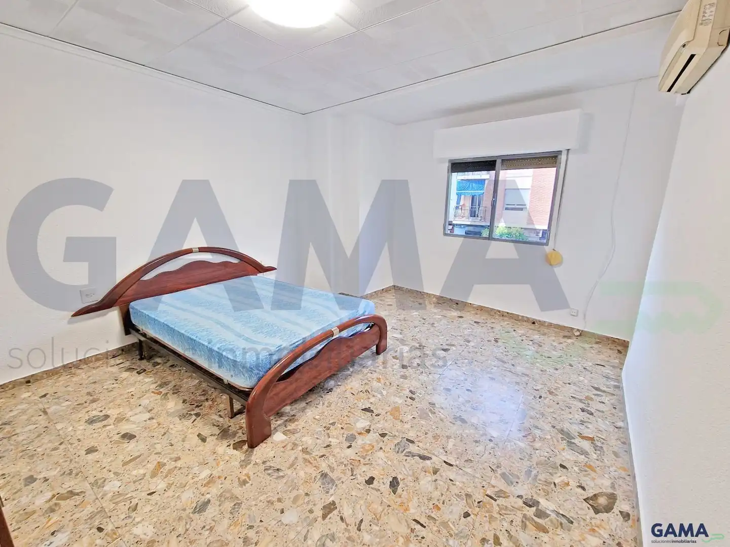 Bedroom of Flat for rent in Carcaixent  with Air Conditioner