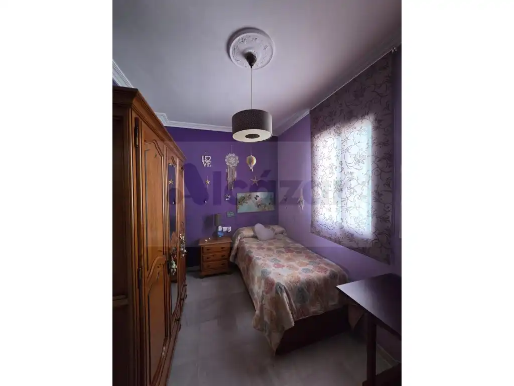 Dormitori de Casa o xalet en venda en Alcalá de Guadaira