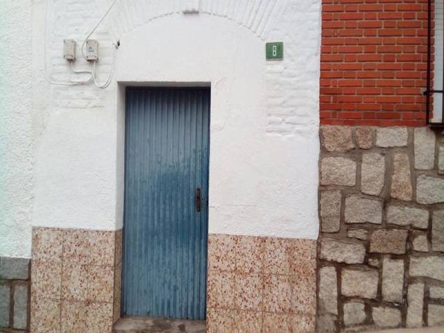 Casa-chalet en Venta en La Puebla de Montalbán