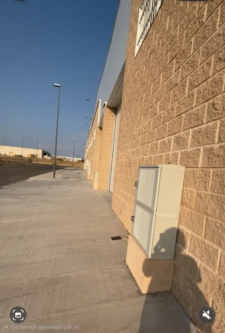 Außenansicht von Fabrikhallen zur Miete in Toledo