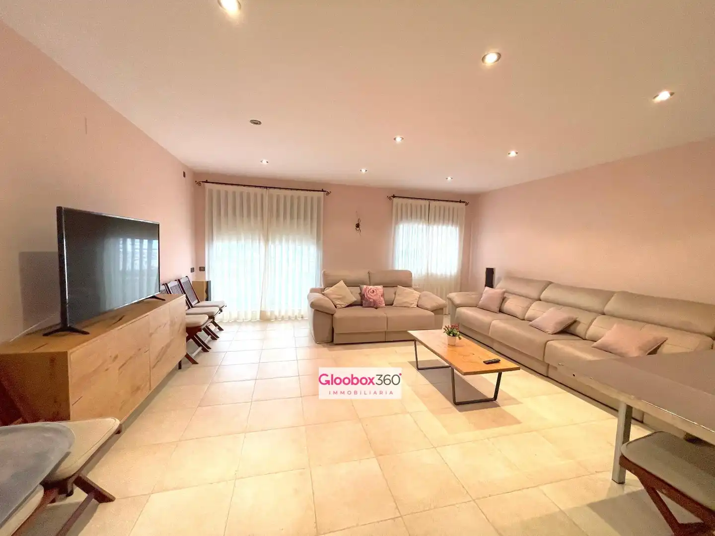 Sala d'estar de Casa o xalet en venda en Riudoms amb Aire condicionat, Calefacció i Terrassa