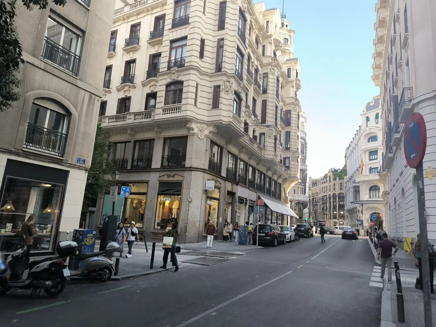Vista exterior de Àtic en venda en Madrid amb Aire condicionat, Calefacció i Parquet