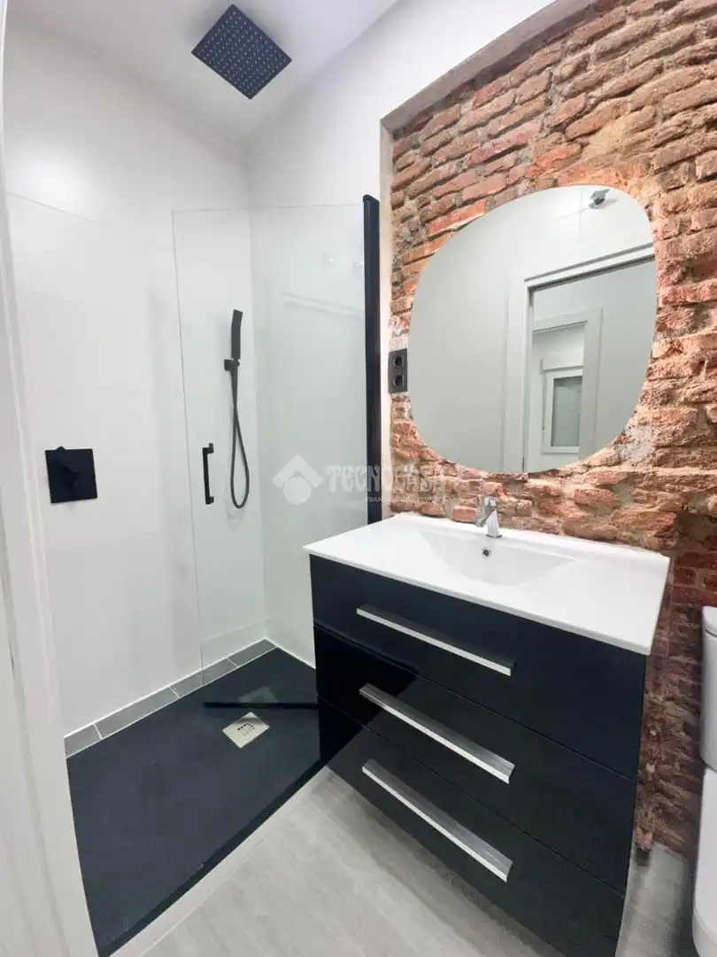 Bany de Pis en venda en Madrid amb Aire condicionat i Parquet