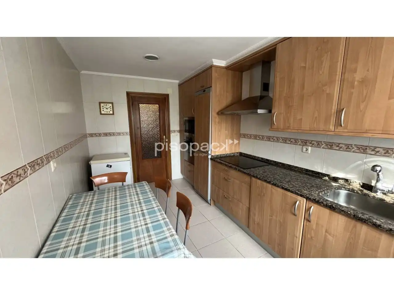 Cocina de Piso en venta en  Pamplona / Iruña con Calefacción y Alarma
